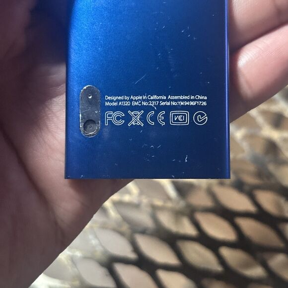 Apple iPod Nano 5th Gen 8GB A1320 Blue NEEDS BATTERY - Picture 3 of 5